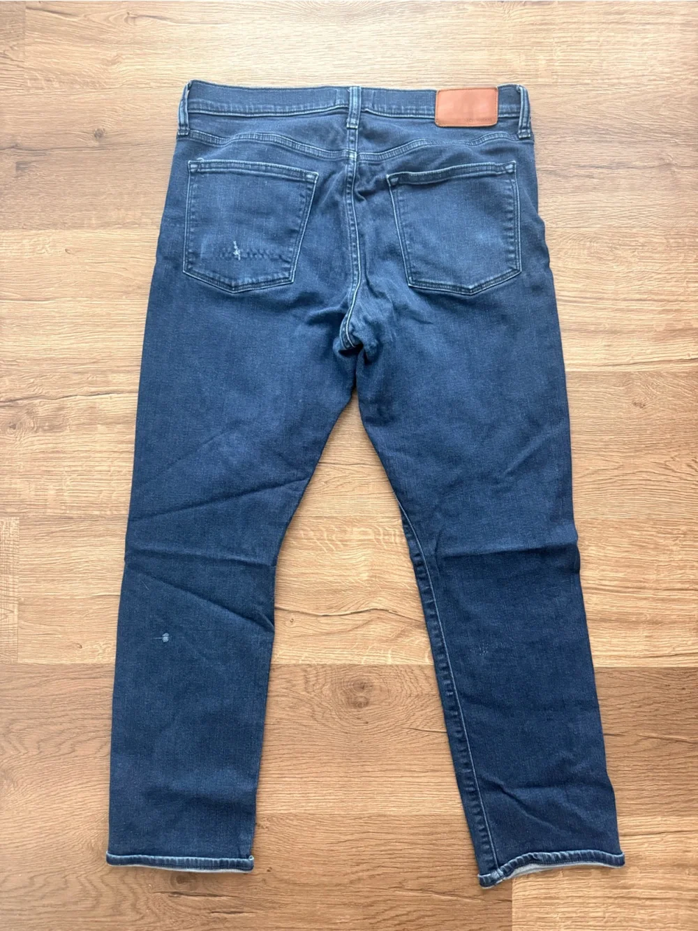 J.Crew Factory Men’s Dark Wash Slim Straight Stretch Jeans